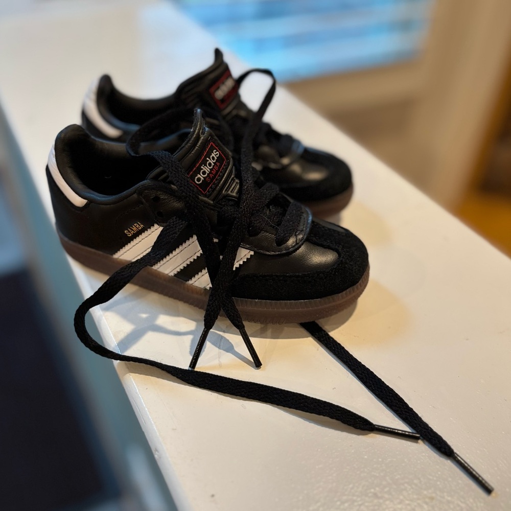 Adidas Classic Samba Black and White Shoes